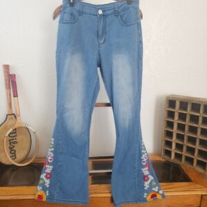 Floral Embroidered Flare Jeans 30x31 High Rise 70s Boho Hippie Sunflower Cowboy